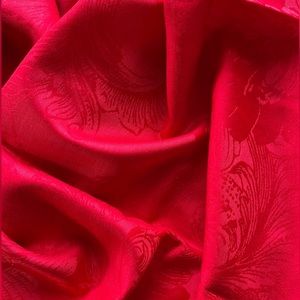Fabric: Gorgeous luxury two-tone red wool jacquard fabric. 1.8 metres.